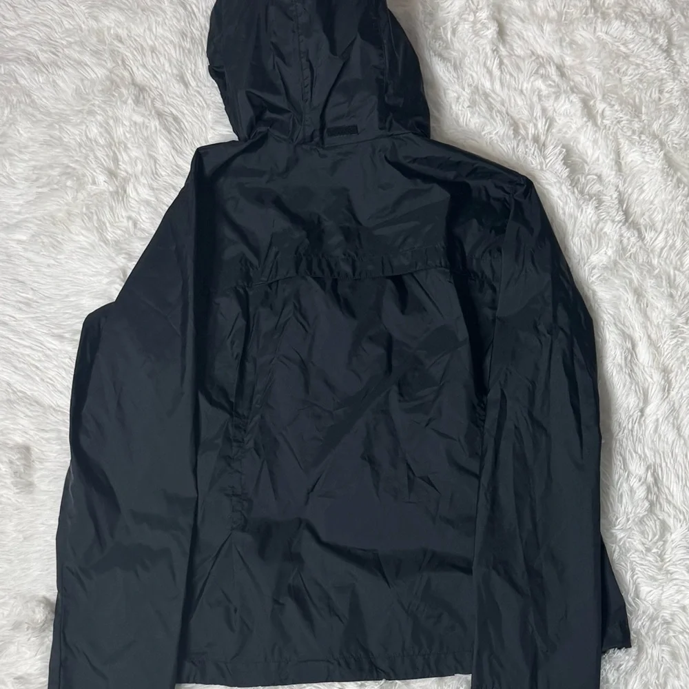 Columbia black windbreaker - Picture 8 of 8